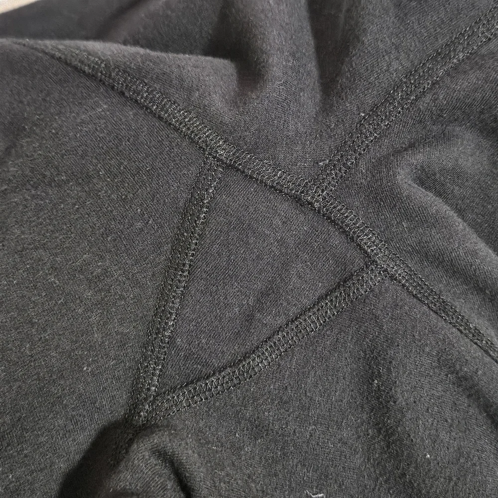 Lululemon cropped jogger style pants size 4